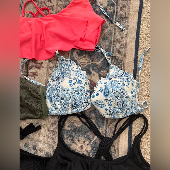 Women’s Bikini Haul - Picture 6 of 11
